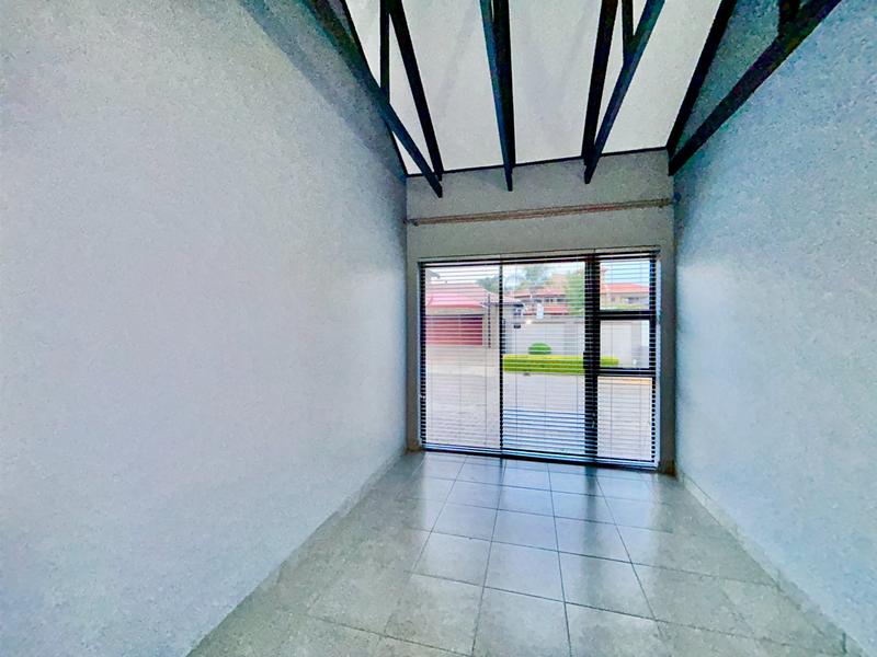 7 Bedroom Property for Sale in Melodie North West